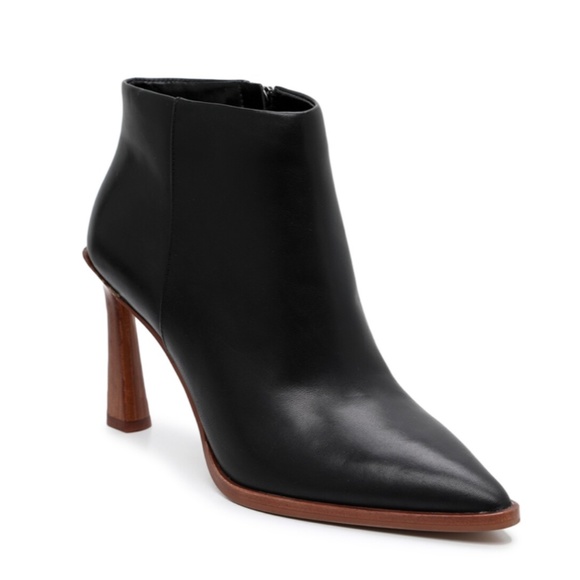 Vince Camuto Shoes - Vince Camuto Pentlee Bootie